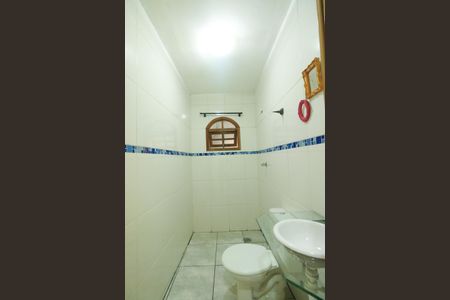 Casa à venda com 180m², 3 quartos e 3 vagasBanheiro de Serviço