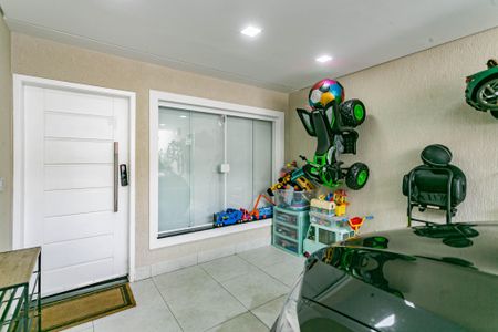 Garagem de casa à venda com 4 quartos, 240m² em Bosque da Saúde, São Paulo