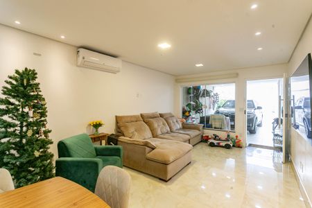 Sala de casa à venda com 4 quartos, 240m² em Bosque da Saúde, São Paulo