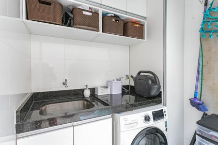 Casa à venda com 240m², 4 quartos e 2 vagasÁrea de Serviço