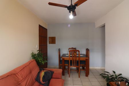 Apartamento à venda com 72m², 2 quartos e 1 vagaSala 