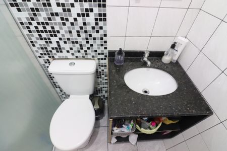 Apartamento à venda com 72m², 2 quartos e 1 vagaBanheiro Social
