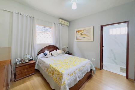 Casa para alugar com 160m², 3 quartos e 3 vagasSuíte