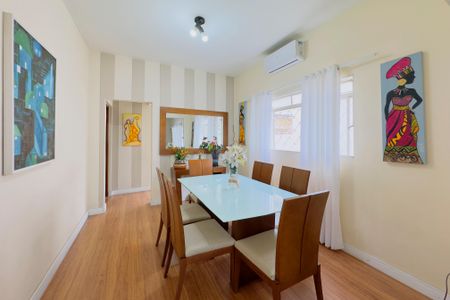 Sala de casa para alugar com 3 quartos, 150m² em Vila Maria, São José dos Campos