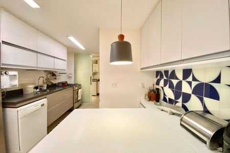 Apartamento para alugar com 110m², 3 quartos e 1 vaga