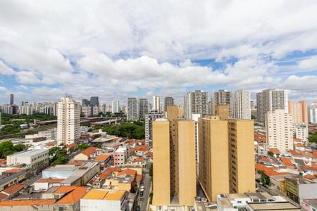 Apartamento à venda com 42m², 2 quartos e 1 vaga Apartamento à venda com 42m², 2 quartos e 1 vagaVaranda - vista