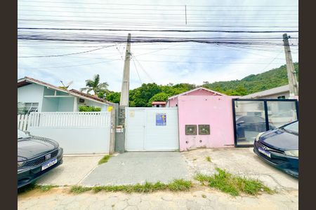 Apartamento para alugar com 75m², 2 quartos e 2 vagasFachada