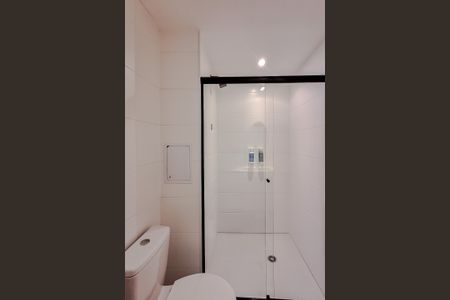Banheiro de kitnet/studio para alugar com 1 quarto, 25m² em Vila Mariana, São Paulo