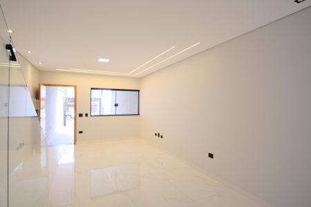 Sala de casa à venda com 3 quartos, 160m² em Vila Carrão, São Paulo