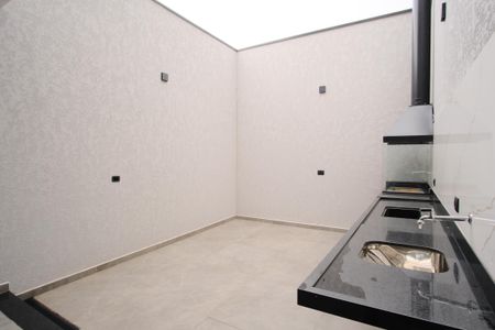 Casa à venda com 160m², 3 quartos e 3 vagasQuintal, Área Gourmet e Área de Serviço