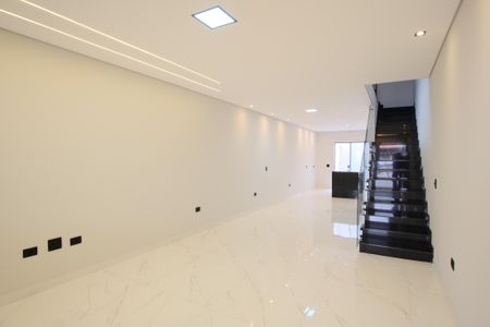 Sala de casa à venda com 3 quartos, 160m² em Vila Carrão, São Paulo