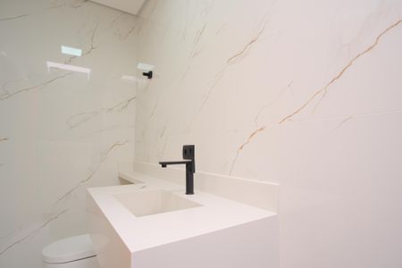 Casa à venda com 160m², 3 quartos e 3 vagasBanheiro da Suíte 3