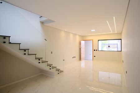 Casa à venda com 160m², 3 quartos e 3 vagasSala