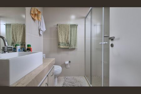 Apartamento à venda com 110m², 3 quartos e 2 vagasBanheiro da suíte