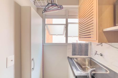 Apartamento à venda com 59m², 2 quartos e 2 vagasCozinha e área de serviço 