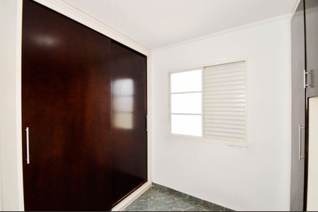 Quarto 2 de apartamento para alugar com 2 quartos, 49m² em Vila Bremen, Guarulhos