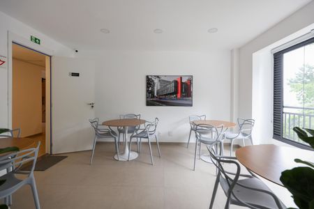 Apartamento para alugar com 40m², 2 quartos e sem vagaÁrea comum - Salão de festas