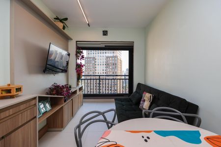 Sala/Cozinha de apartamento para alugar com 2 quartos, 40m² em Cidade Jardim, São Paulo