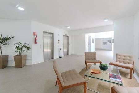 Apartamento para alugar com 50m², 2 quartos e 1 vaga Apartamento para alugar com 50m², 2 quartos e 1 vagaHall de entrada