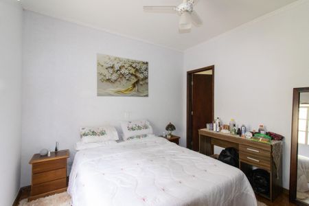 Casa à venda com 161m², 3 quartos e 6 vagasSuite