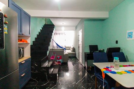 Casa à venda com 120m², 3 quartos e 2 vagasSala/Cozinha