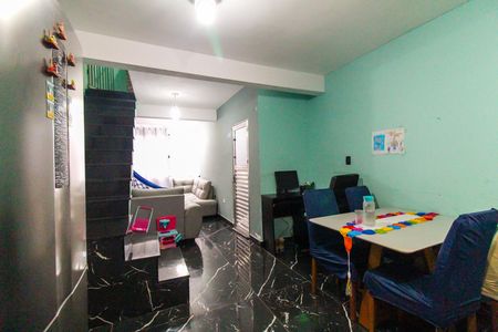 Casa à venda com 120m², 3 quartos e 2 vagasSala/Cozinha