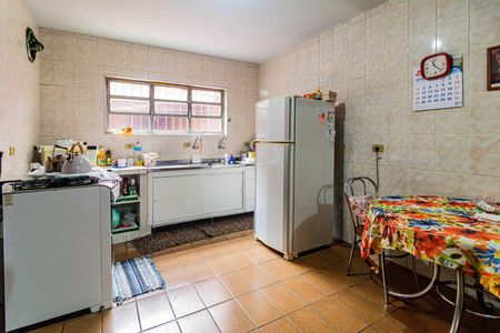 Casa à venda com 120m², 2 quartos e 2 vagas Casa à venda com 120m², 2 quartos e 2 vagasCozinha