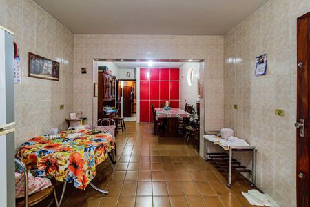 Casa à venda com 120m², 2 quartos e 2 vagas Casa à venda com 120m², 2 quartos e 2 vagasCozinha