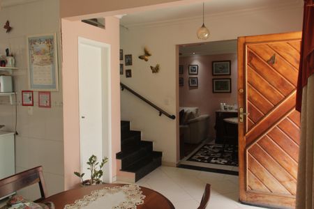 Sala de casa de condomínio para alugar com 3 quartos, 100m² em Macuco, Santos