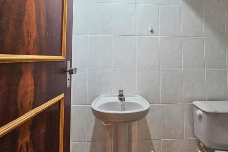 Casa de condomínio para alugar com 100m², 2 quartos e 1 vagaBanheiro