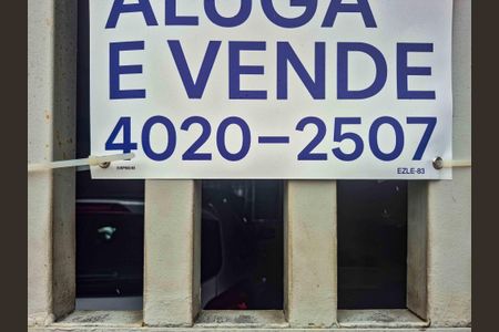 Casa para alugar com 140m², 5 quartos e 2 vagasFachada - Plaquinha
