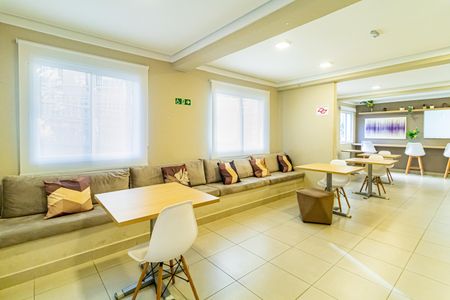 Apartamento à venda com 36m², 2 quartos e sem vagaÁrea comum - Salão de festas