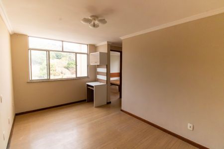 Sala de apartamento para alugar com 2 quartos, 75m² em Cubango, Niterói