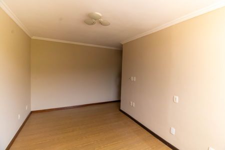 Sala de apartamento para alugar com 2 quartos, 75m² em Cubango, Niterói