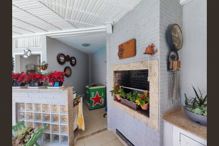 Casa de condomínio à venda com 820m², 5 quartos e 4 vagas Casa de condomínio à venda com 820m², 5 quartos e 4 vagasÁrea de Lazer