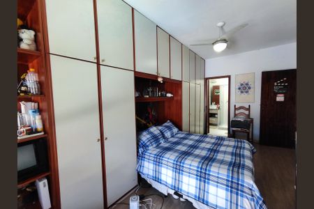 Casa de condomínio à venda com 820m², 5 quartos e 4 vagas Casa de condomínio à venda com 820m², 5 quartos e 4 vagasSuíte 2