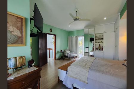 Casa de condomínio à venda com 820m², 5 quartos e 4 vagas Casa de condomínio à venda com 820m², 5 quartos e 4 vagasSuíte 1