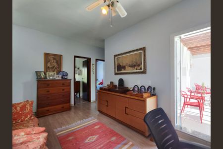 Casa de condomínio à venda com 820m², 5 quartos e 4 vagas Casa de condomínio à venda com 820m², 5 quartos e 4 vagasSala 4