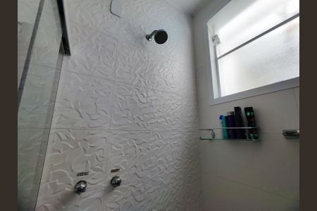 Casa de condomínio à venda com 820m², 5 quartos e 4 vagas Casa de condomínio à venda com 820m², 5 quartos e 4 vagasBanheiro da Suíte 2