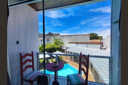 Casa de condomínio à venda com 820m², 5 quartos e 4 vagas Casa de condomínio à venda com 820m², 5 quartos e 4 vagasVaranda do Quarto 1