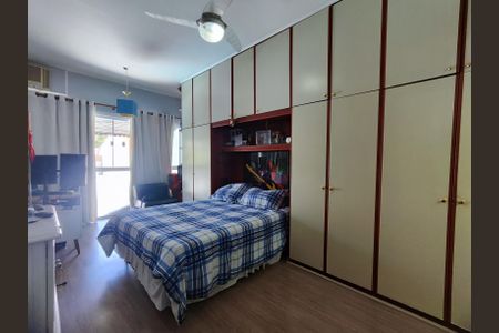 Casa de condomínio à venda com 820m², 5 quartos e 4 vagas Casa de condomínio à venda com 820m², 5 quartos e 4 vagasSuíte 2