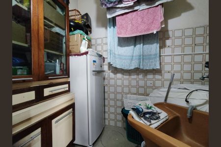 Casa de condomínio à venda com 820m², 5 quartos e 4 vagas Casa de condomínio à venda com 820m², 5 quartos e 4 vagasCasa de hóspedes