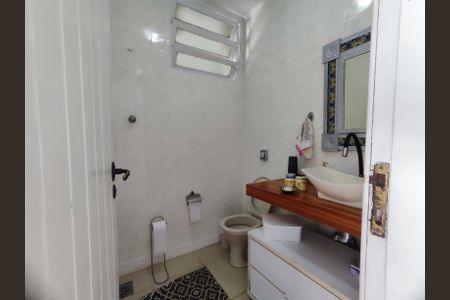 Casa de condomínio à venda com 820m², 5 quartos e 4 vagas Casa de condomínio à venda com 820m², 5 quartos e 4 vagasBanheiro da Área de Lazer