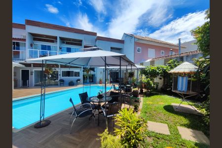 Casa de condomínio à venda com 820m², 5 quartos e 4 vagas Casa de condomínio à venda com 820m², 5 quartos e 4 vagasÁrea de Lazer