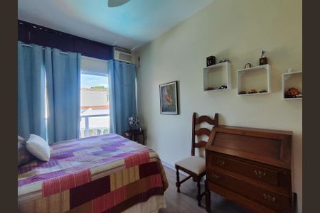 Casa de condomínio à venda com 820m², 5 quartos e 4 vagas Casa de condomínio à venda com 820m², 5 quartos e 4 vagasQuarto 2