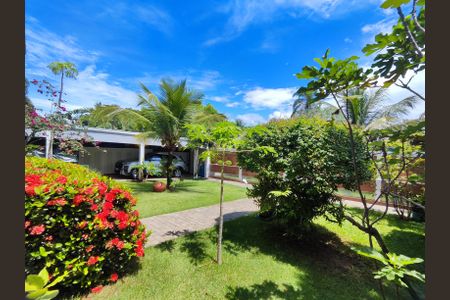 Casa de condomínio à venda com 820m², 5 quartos e 4 vagas Casa de condomínio à venda com 820m², 5 quartos e 4 vagasÁrea Externa