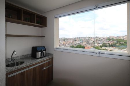 Apartamento para alugar com 80m², 2 quartos e 1 vagaVaranda