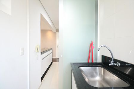 Apartamento para alugar com 80m², 2 quartos e 1 vagaÁrea de Serviço