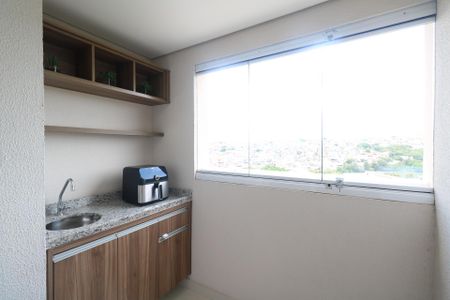 Apartamento para alugar com 80m², 2 quartos e 1 vagaVaranda
