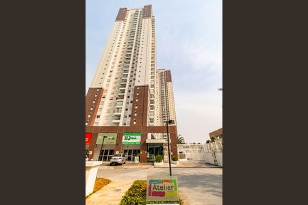 Apartamento para alugar com 64m², 2 quartos e 1 vagaFachada